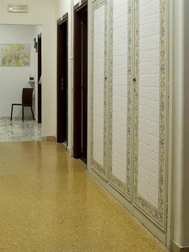 Pensionat House In Domus Romana 2*